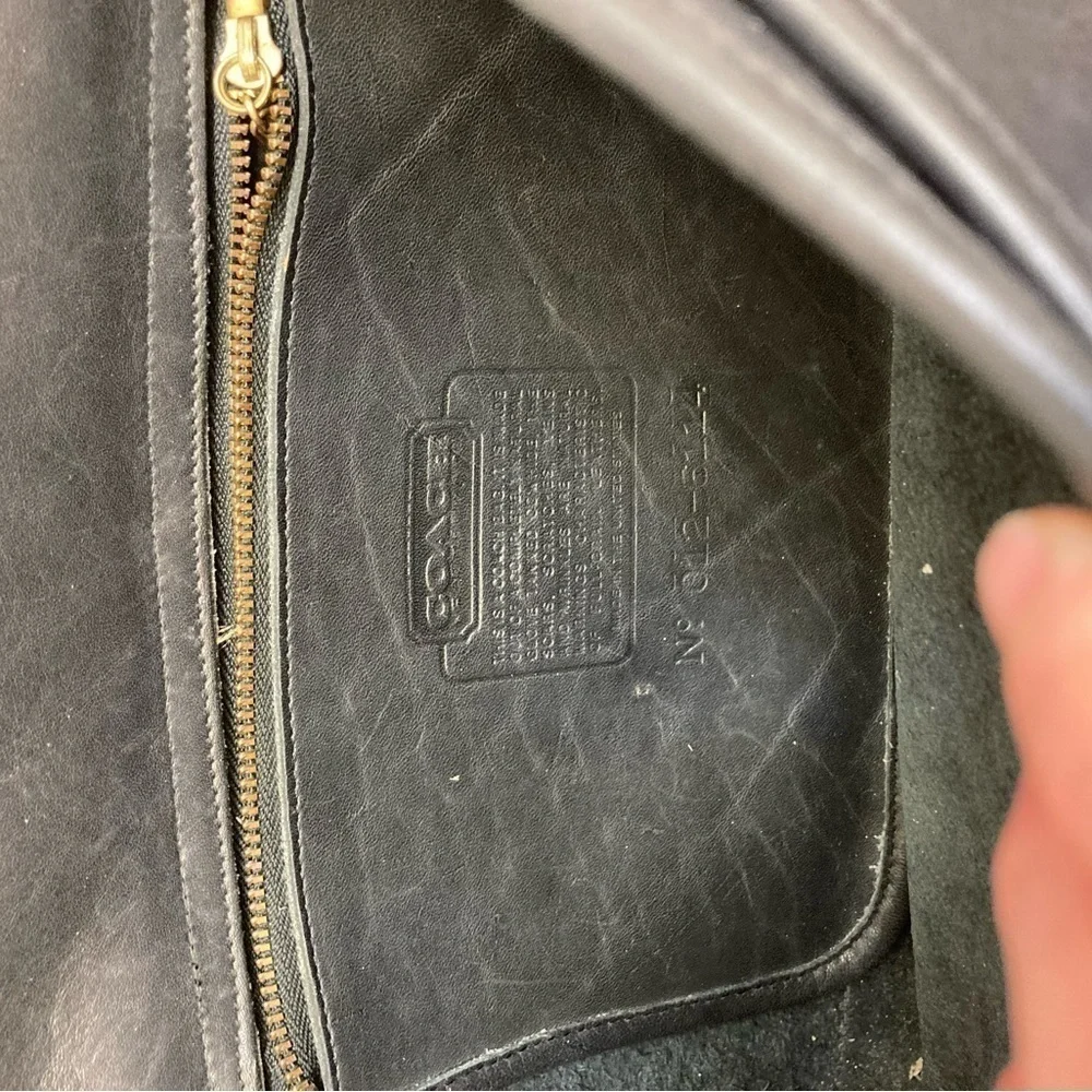 Coach vintage rare black leather avenue shoulder crossbody messenger bag